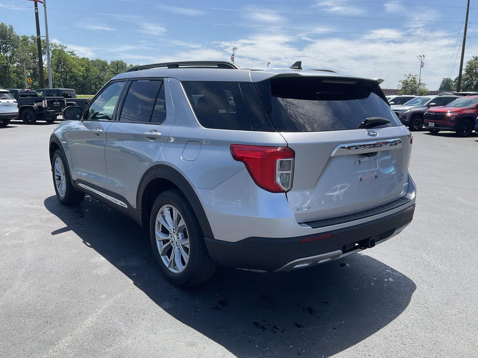 Used 2023 Iconic Silver Ford XLT image 8