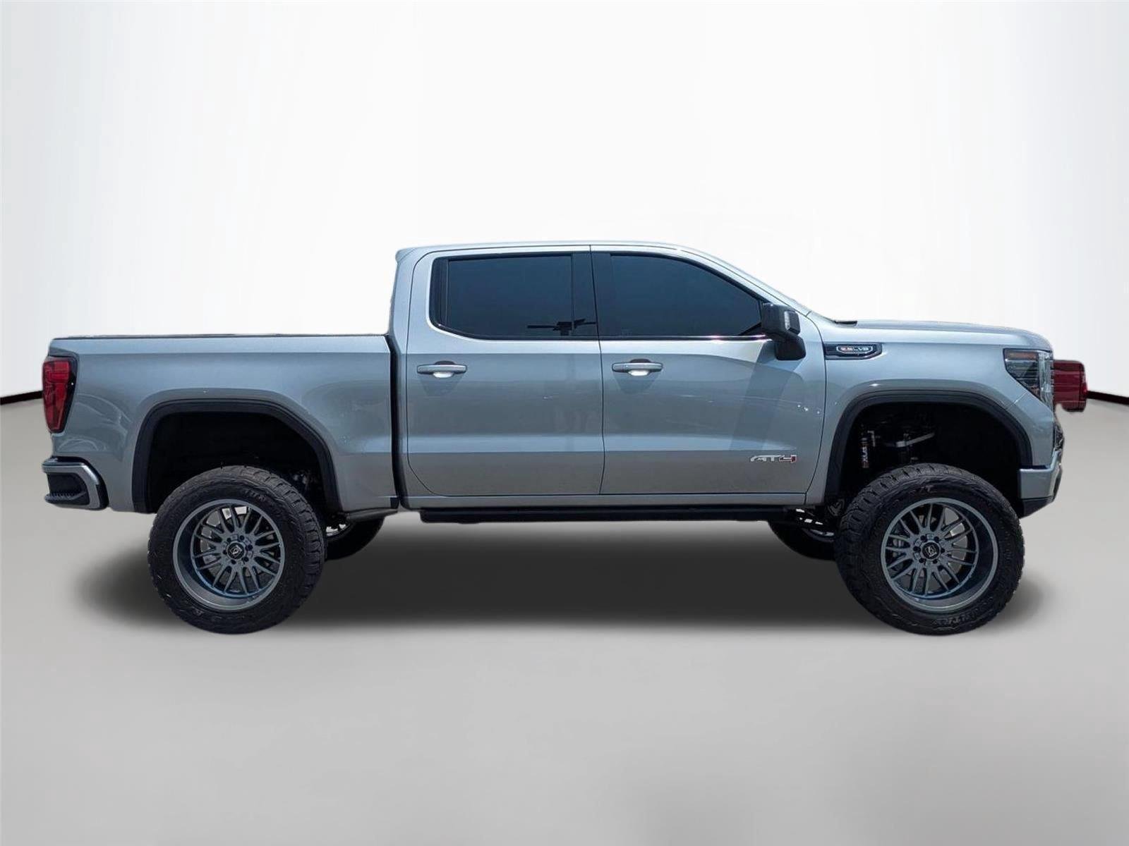 Used 2024 Sterling Metallic GMC AT4 image 4