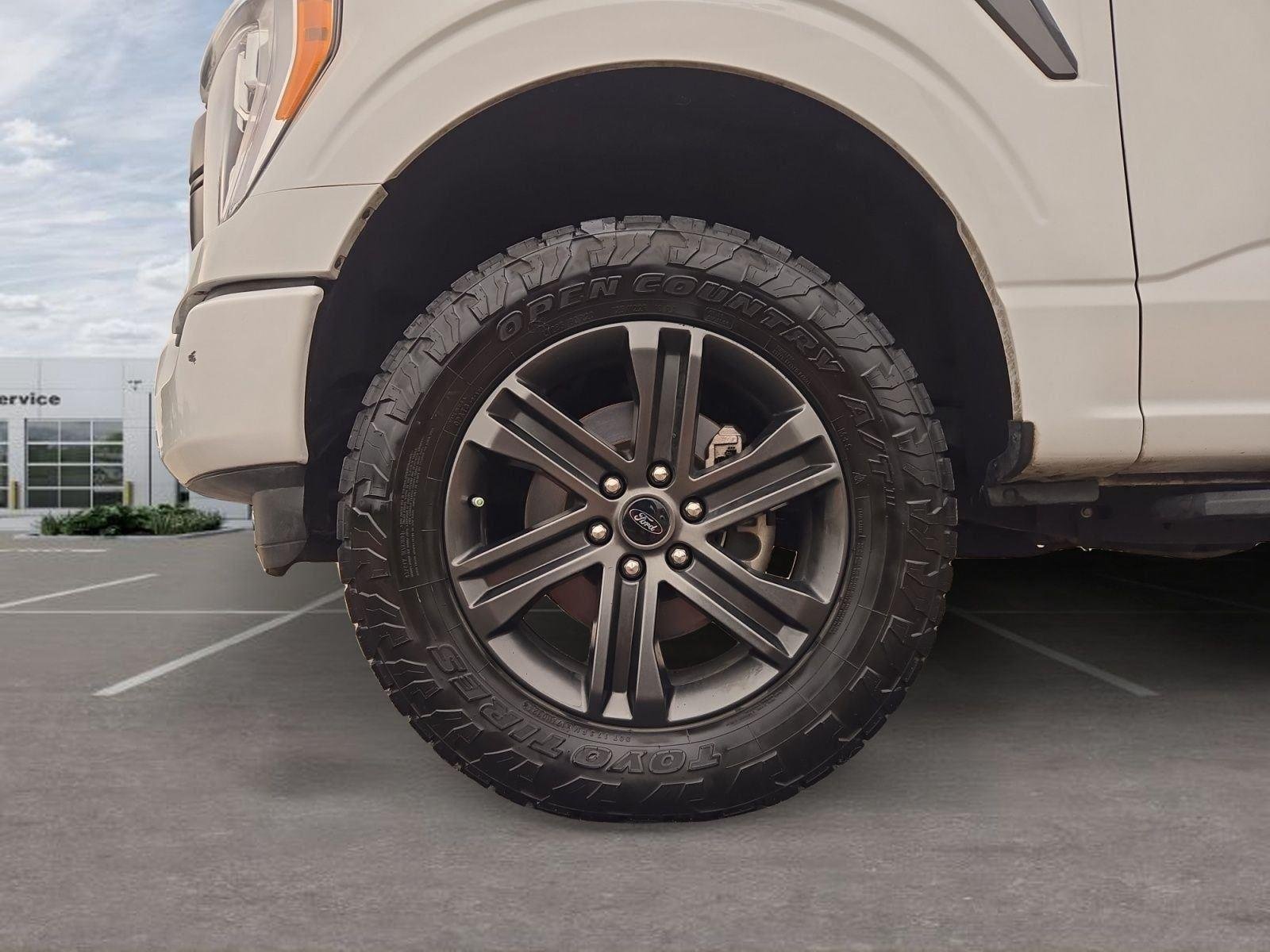Used 2022 Oxford White Ford LARIAT image 11