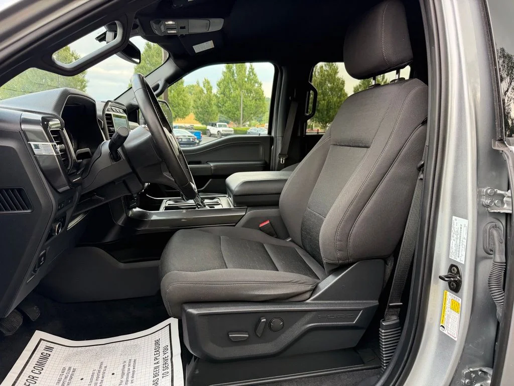 Used 2023 Silver Ford XLT image 12