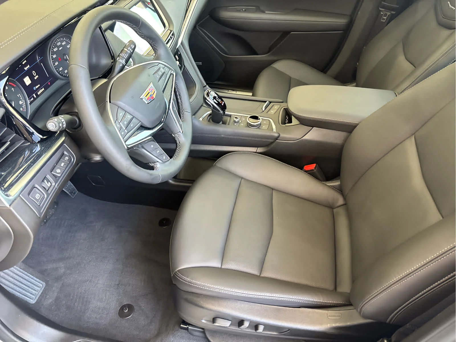 2026 Cadillac XT5 Premium Luxury - Photo 10