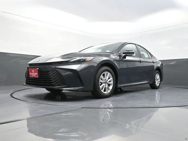 Used 2026  Toyota LE image 33