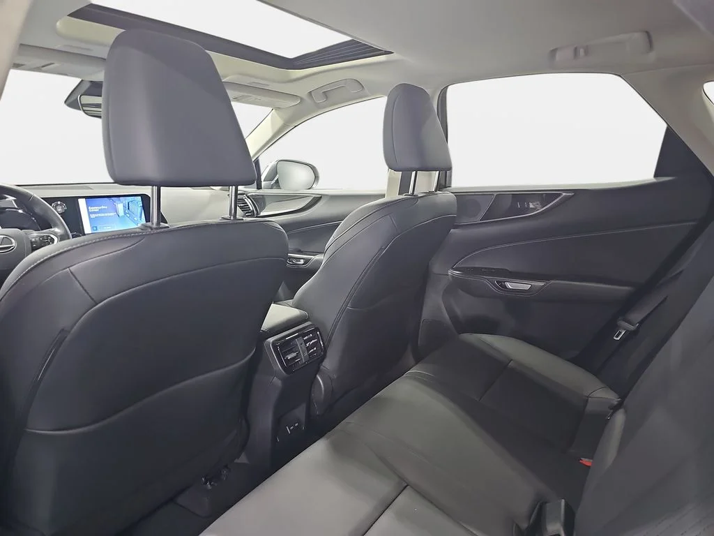 Used 2024 White Lexus 350 Base image 13