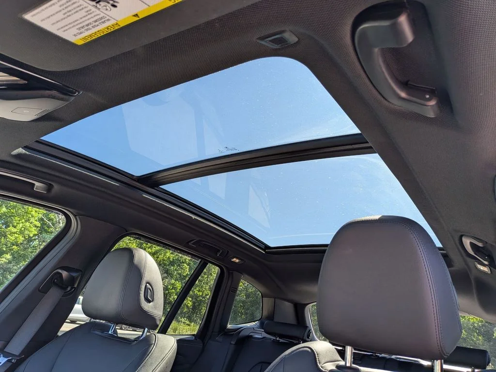 Used 2021 Gray BMW xDrive30e image 13