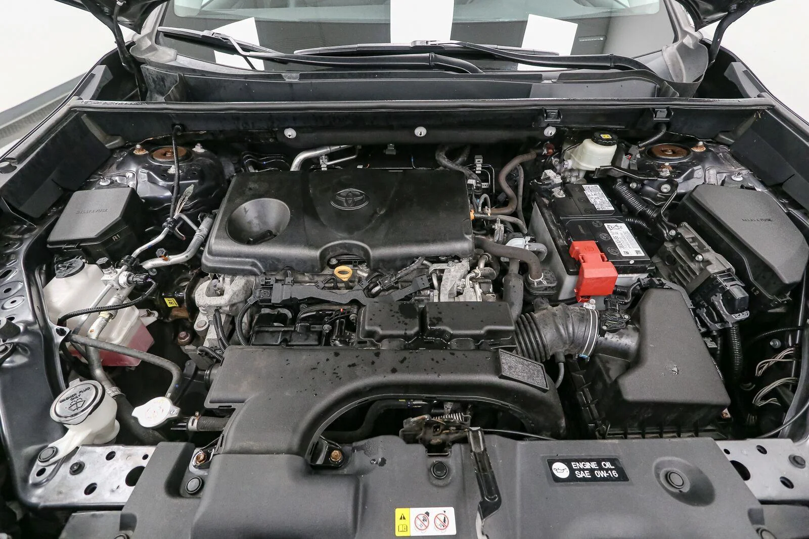 Used 2020 Magnetic Gray Metallic Toyota XLE Premium image 14