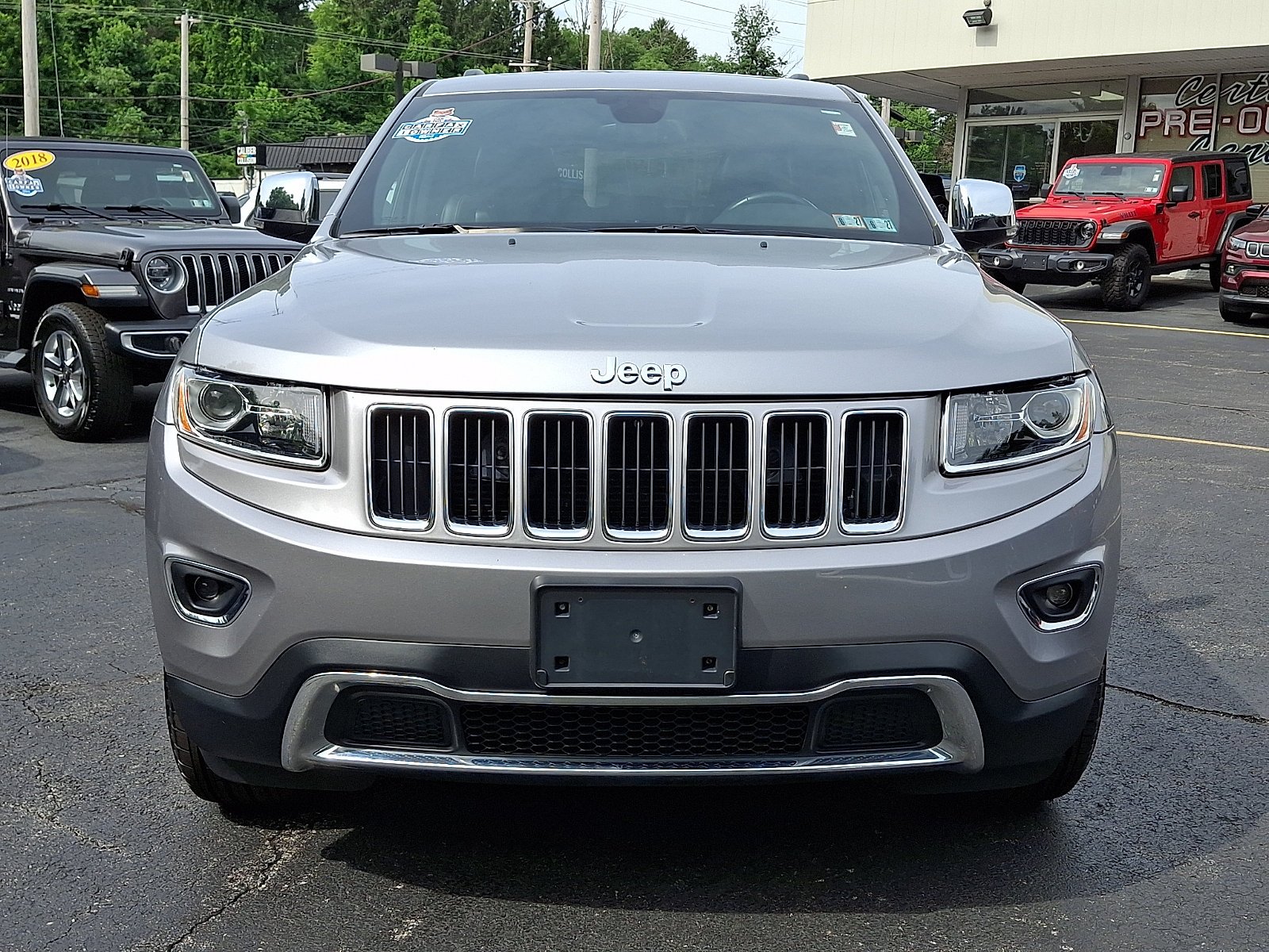 Certified Used 2016 Billet Silver Metallic Clearcoat Jeep Limited image 2