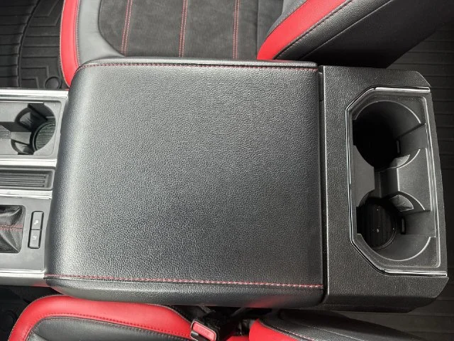 Used 2016 Black Ford Lariat image 30
