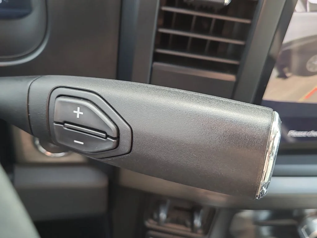 Used 2023 White Ford Lariat image 27