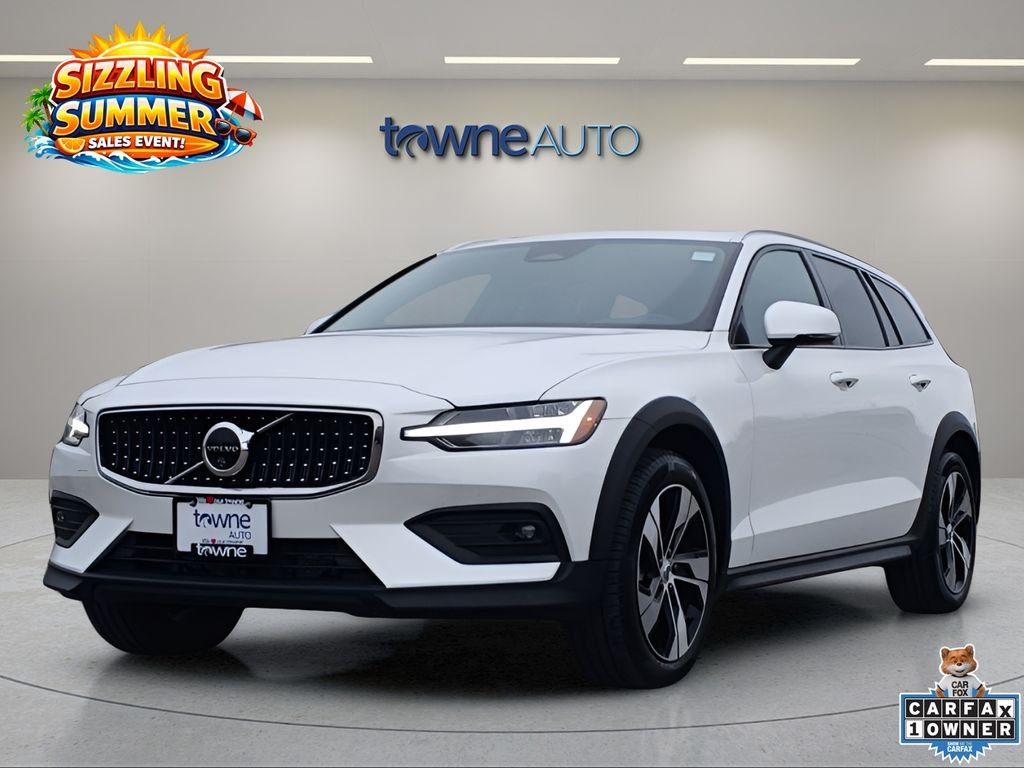 2025 Volvo V60 Cross Country