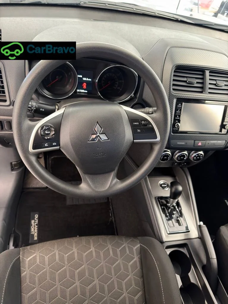 2025 Mitsubishi Outlander Sport ES - Photo 11