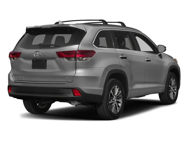 Used 2018 Celestial Silver Metallic Toyota XLE image 2