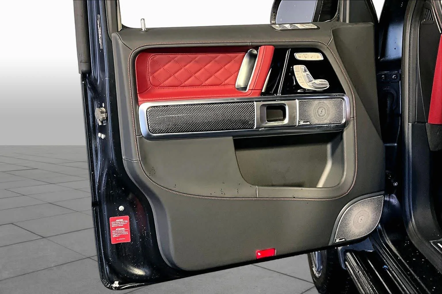 New 2027 MANUFAKTUR Night Black Magno Mercedes-Benz AMG® G 63 image 11