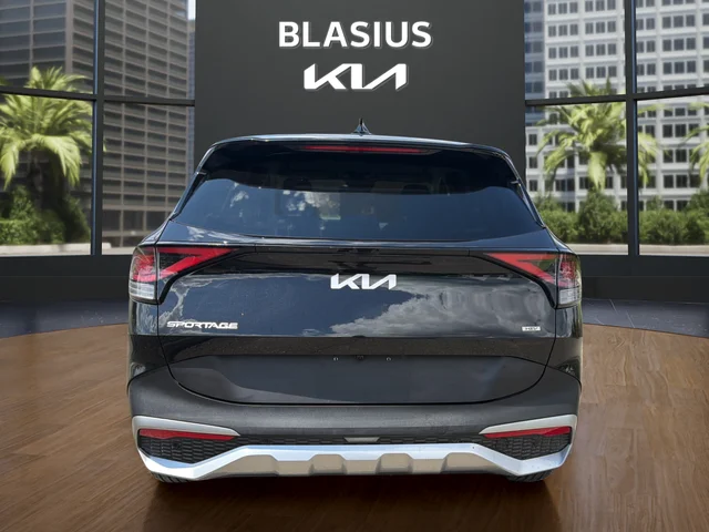 Used 2023 Black Kia LX image 4