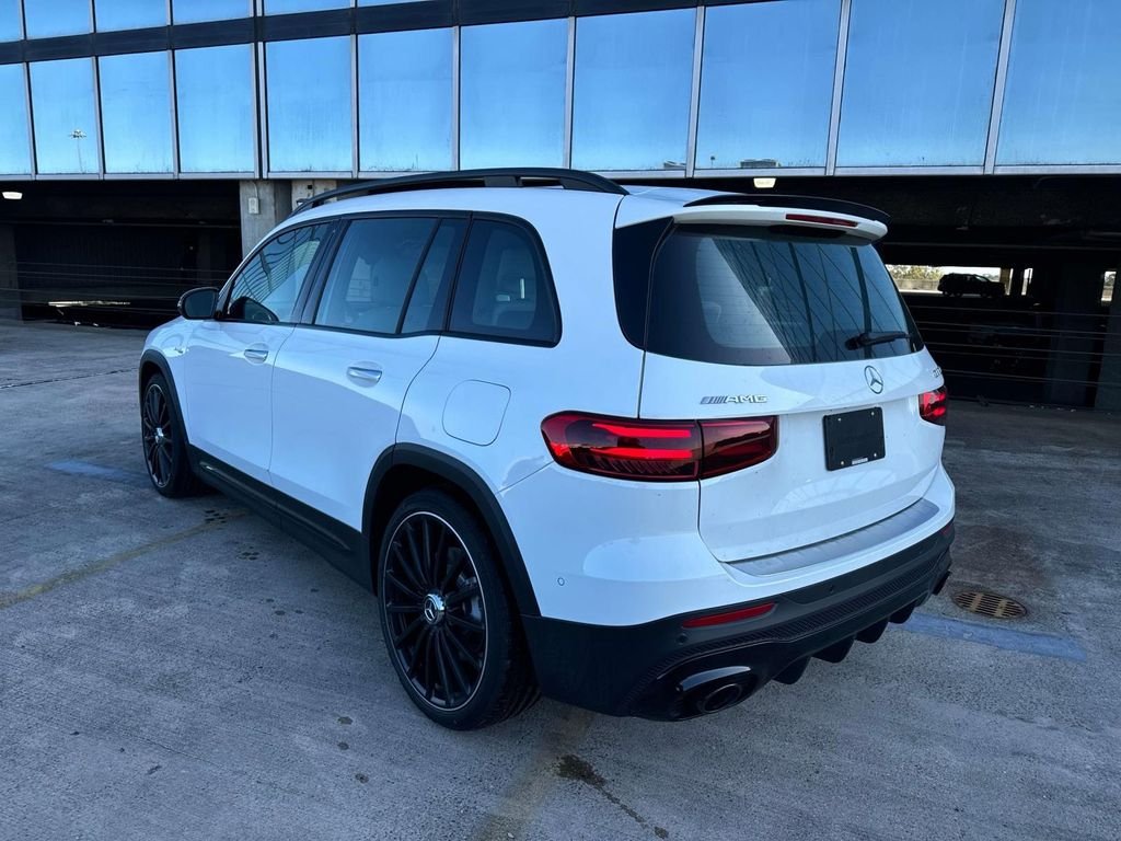 2025 Mercedes-Benz GLB GLB35 AMG - Photo 4