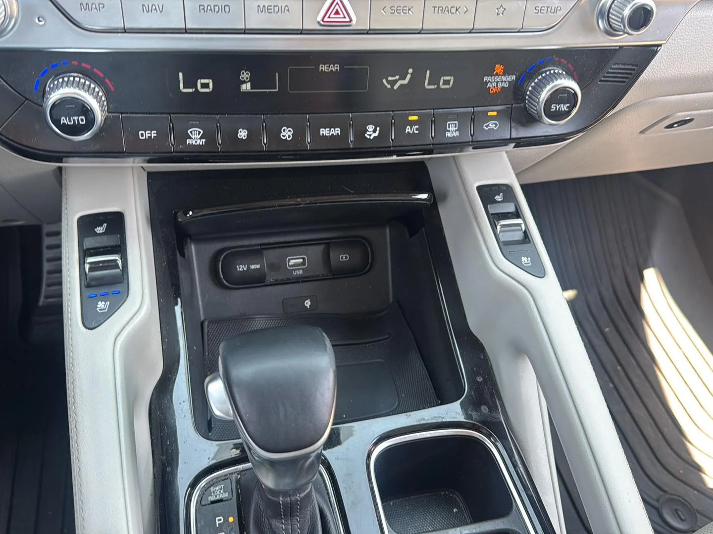 Used 2020 Dark Moss Kia SX image 10