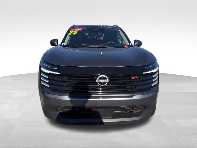 Used 2025 Gray Nissan SR image 9