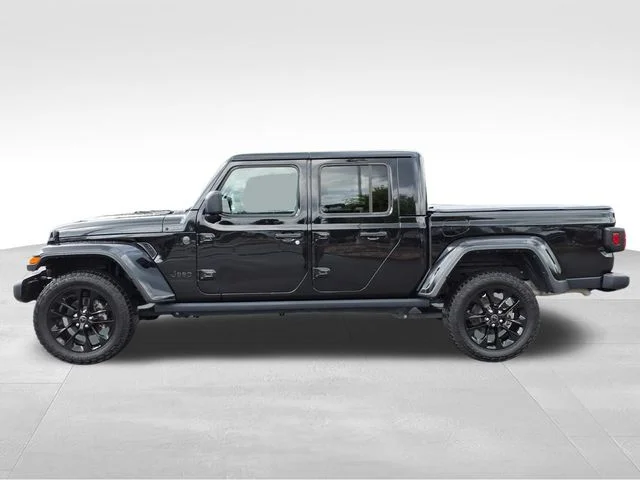 Used 2025 Black Jeep Nighthawk image 3