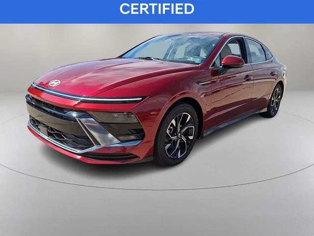 Used 2024 Red Hyundai SEL image 5