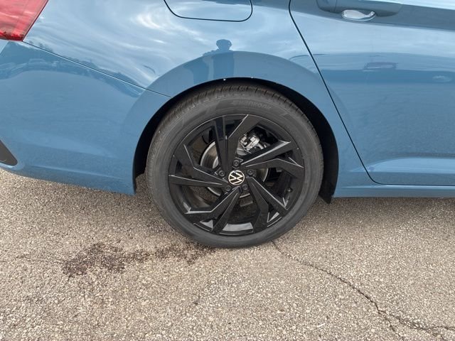 New 2026 Monterey Blue Volkswagen 1.5T SE image 3