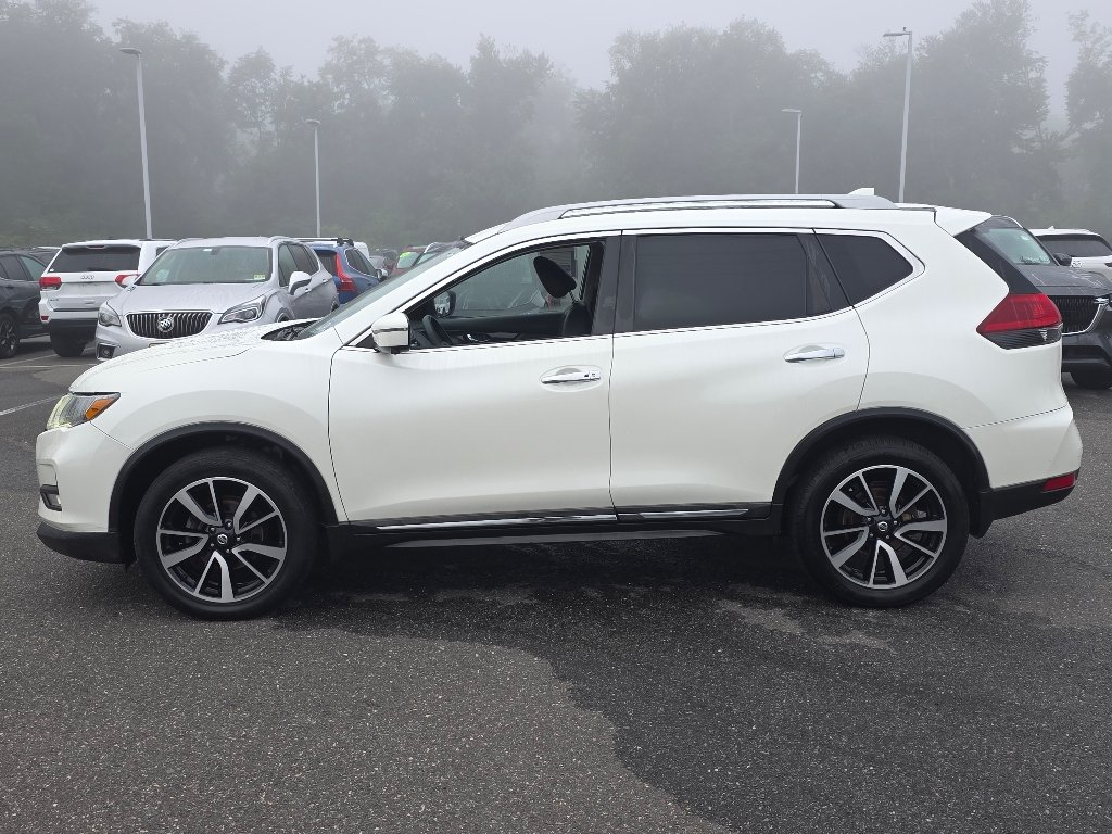 Used 2019 Pearl White Tricoat Nissan SL image 12