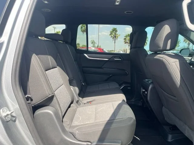 Used 2025 Sterling Metallic GMC Elevation image 24