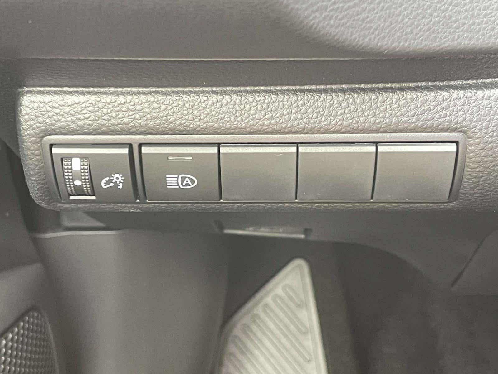 New 2026 Blueprint Toyota Hybrid LE image 28