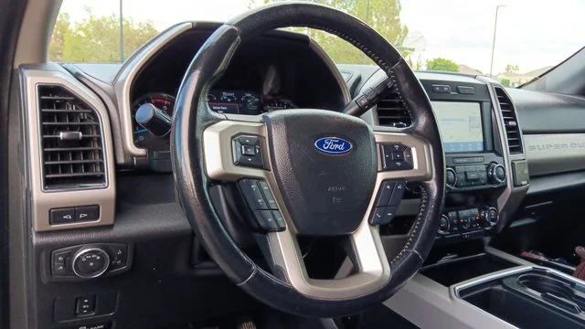 Used 2021 White Ford Lariat image 9