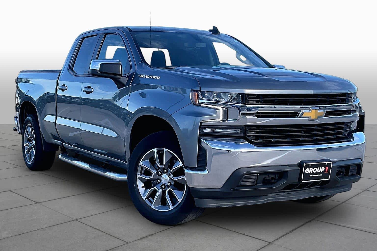 Used 2022 Satin Steel Metallic Chevrolet LT image 3
