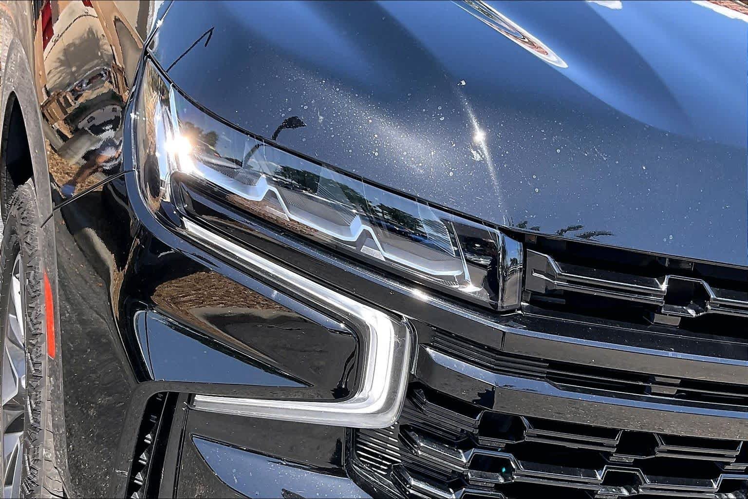 Used 2023 Black Chevrolet Z71 image 54