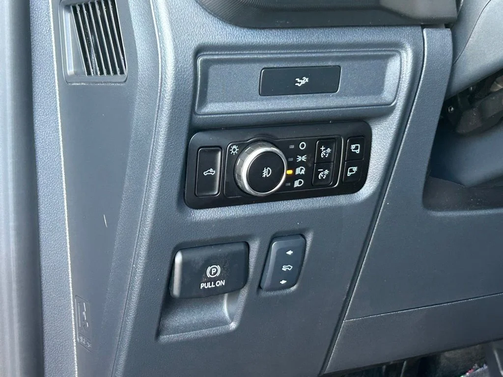 New 2026 Avalanche Ford Lariat image 39