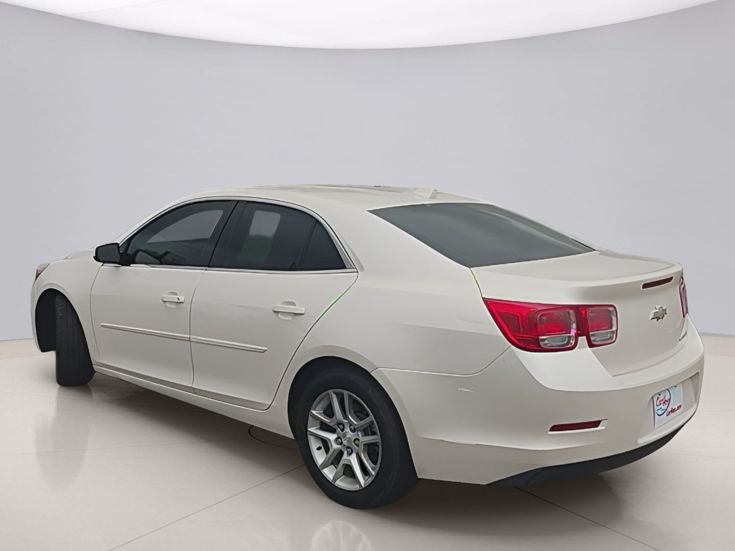 Used 2013 White Chevrolet ECO 2SA image 3