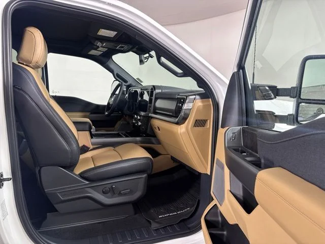 New 2026 Star White Metallic Tri-Coat Ford Lariat image 3