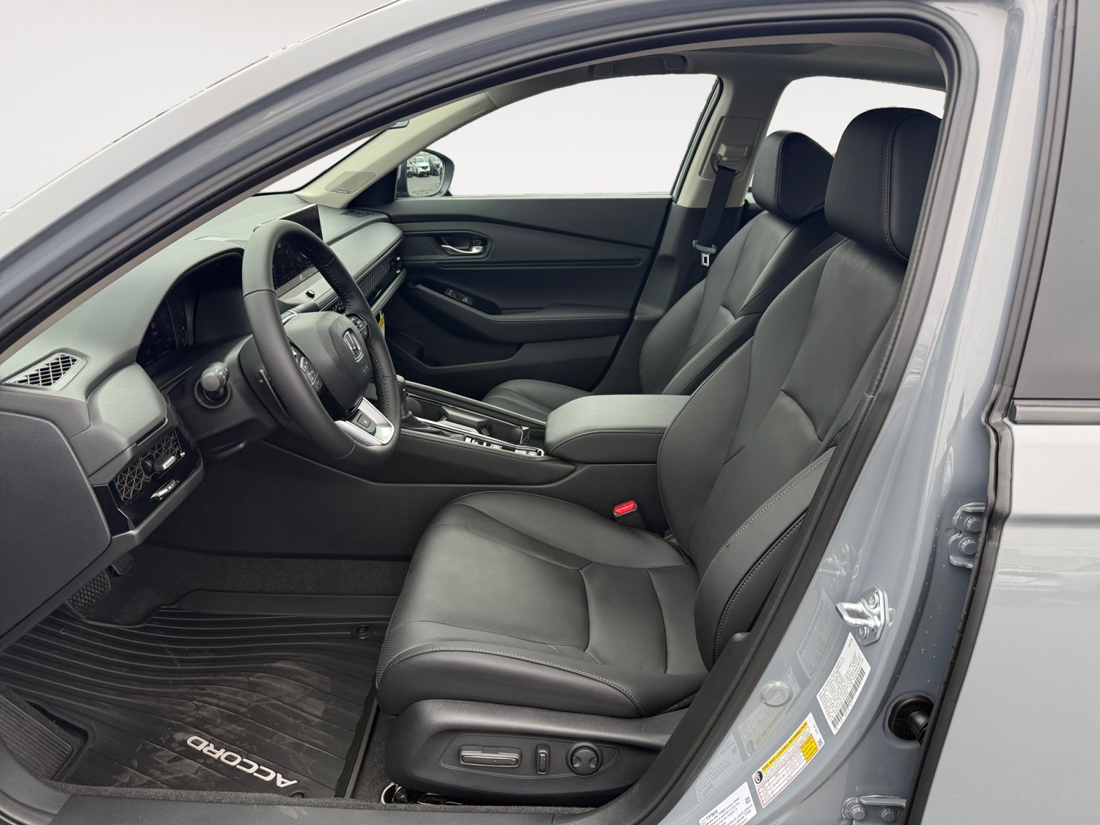 New 2026 Urban Gray Pearl Honda Touring image 10