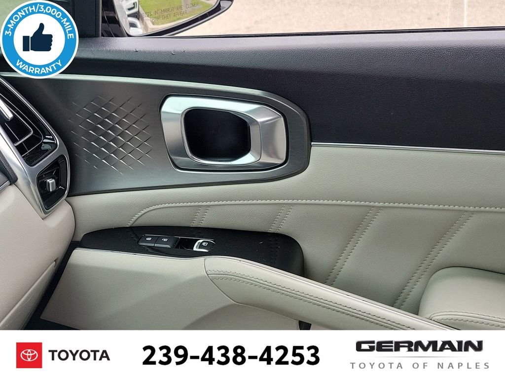 Used 2022 Gray Kia SX image 28