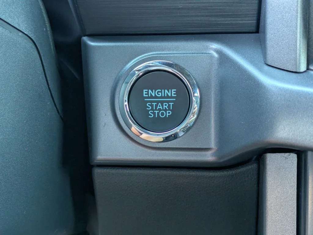 New 2026 Oxford White Ford XLT image 34