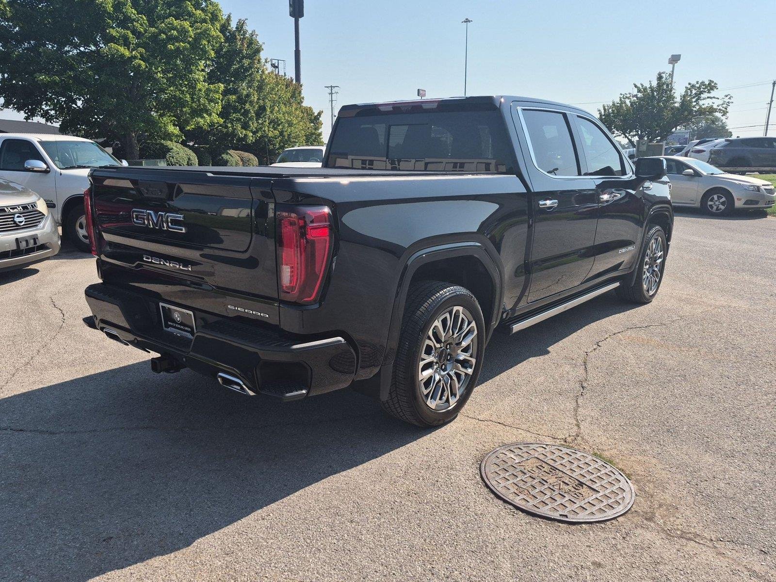 Used 2026 Onyx Black GMC Denali Ultimate image 5