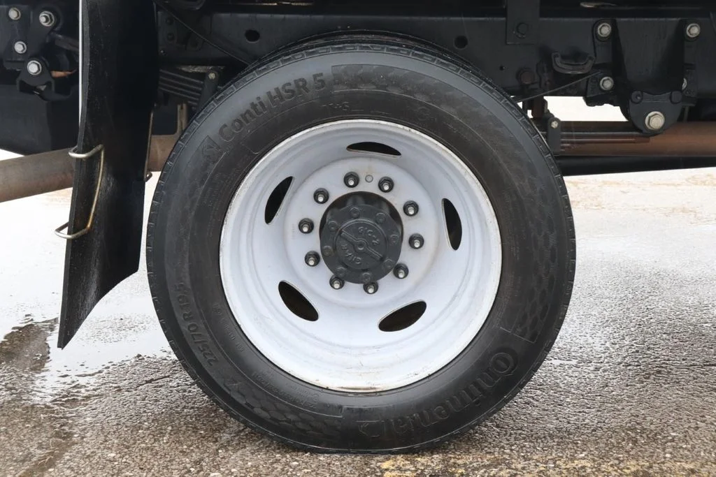 Used 2024 White Ford XL image 46
