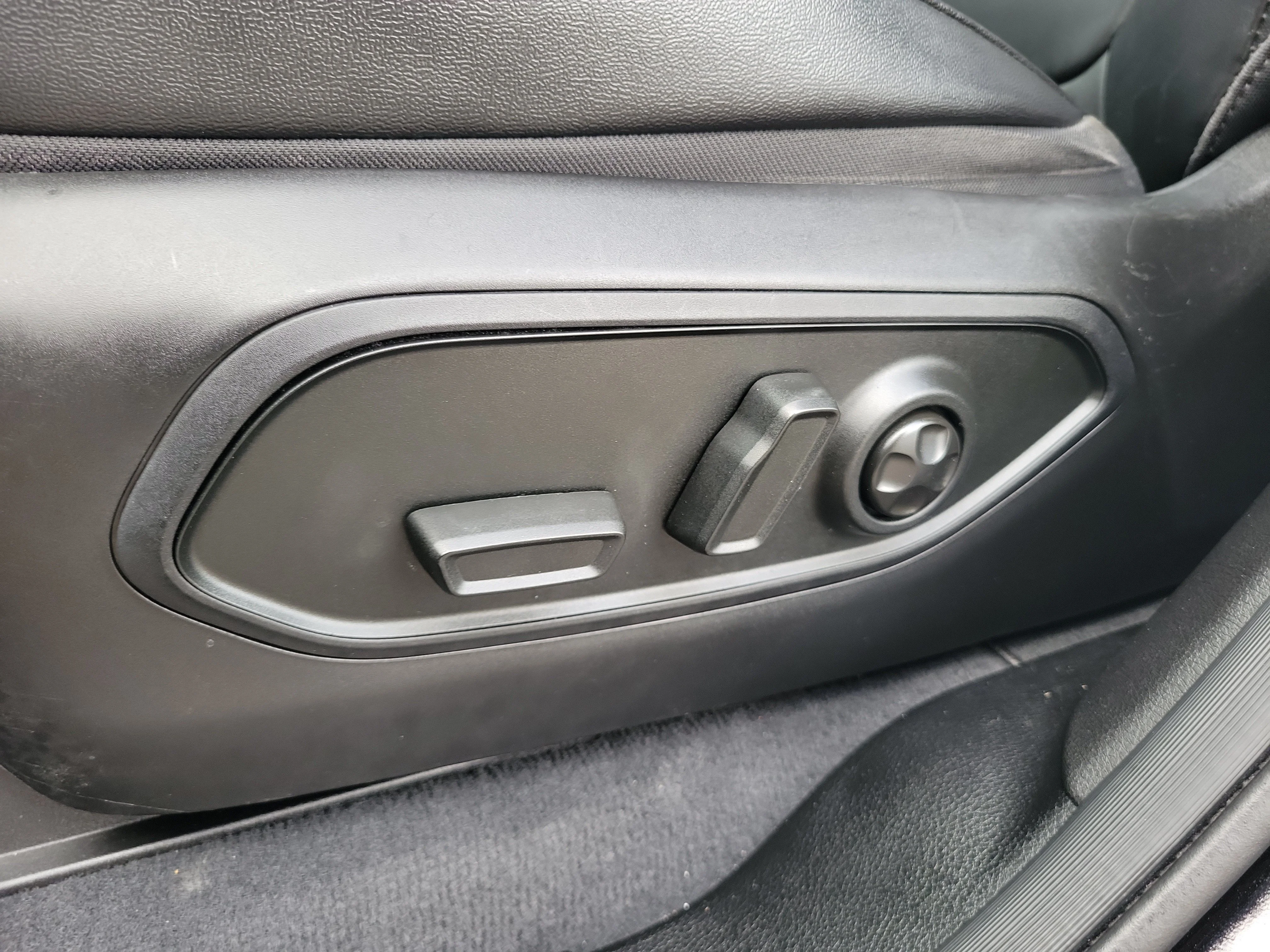 Certified Used 2023 Black Jeep 4xe image 15