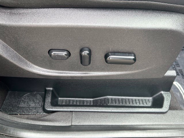 Used 2019 Black Metallic Ford Titanium image 11