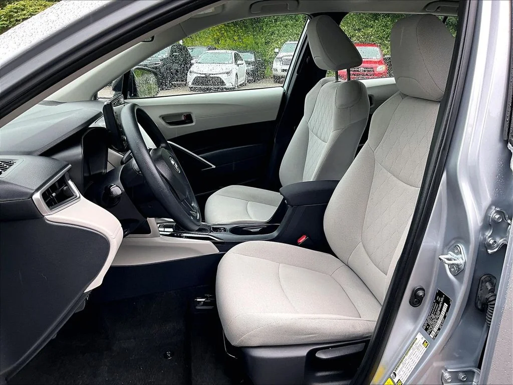 Certified Used 2022 Silver Toyota L image 10