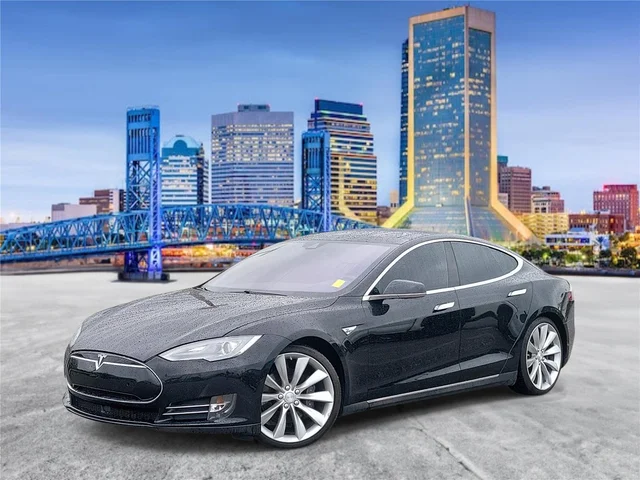 2014 Tesla Model S's photo
