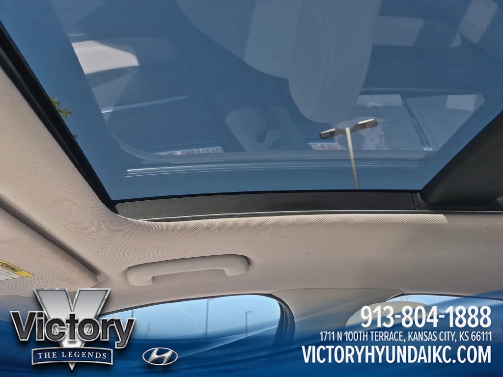 Certified Used 2024 Blue Hyundai SEL image 21