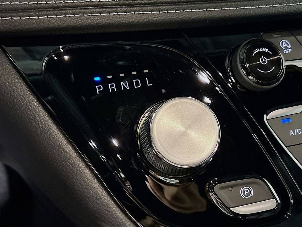 2026 Chrysler Pacifica Select - Photo 17
