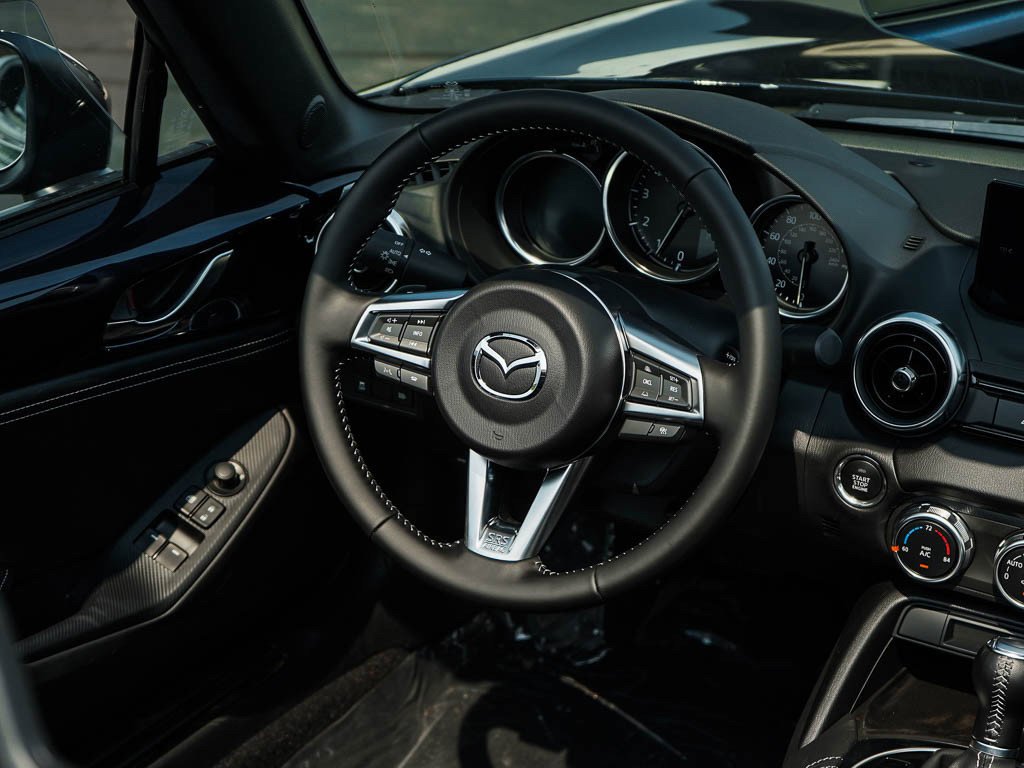 2025 Mazda MX-5 Miata Grand Touring - Photo 12