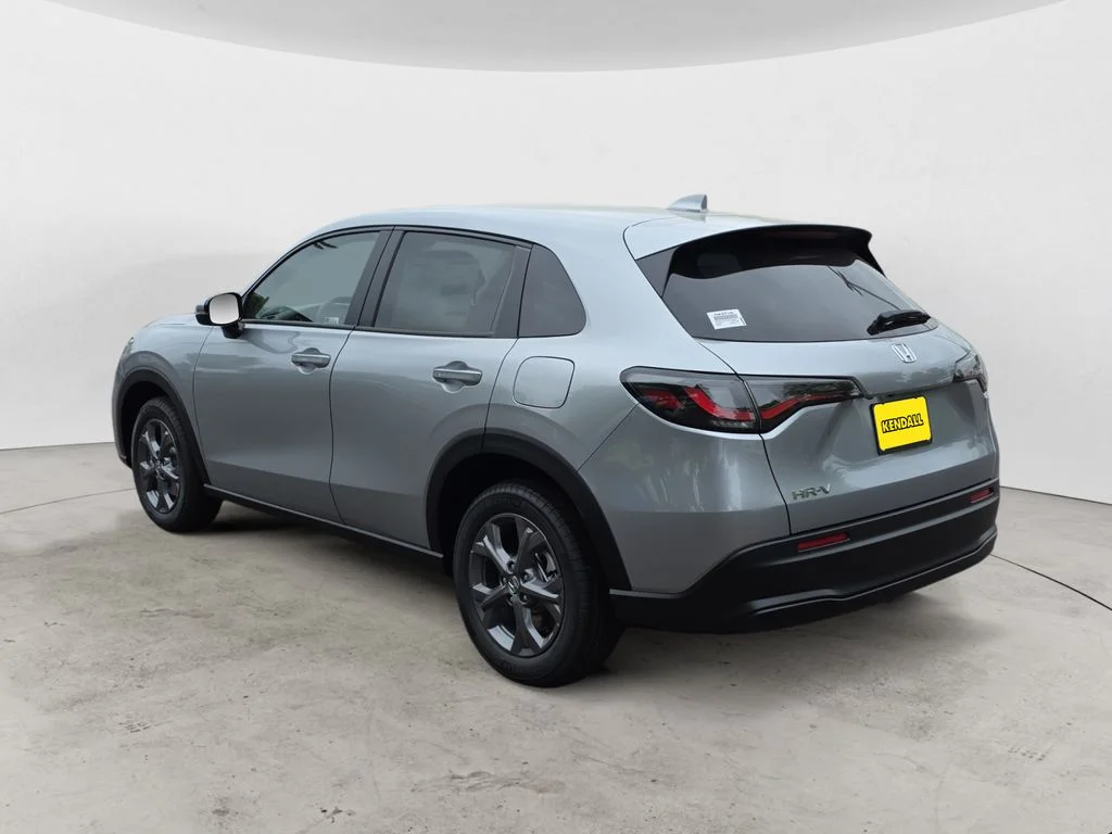 New 2026 Solar Silver Metallic Honda LX image 3