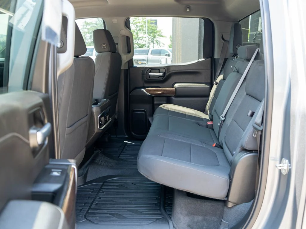 Used 2022 Gray GMC Elevation image 12