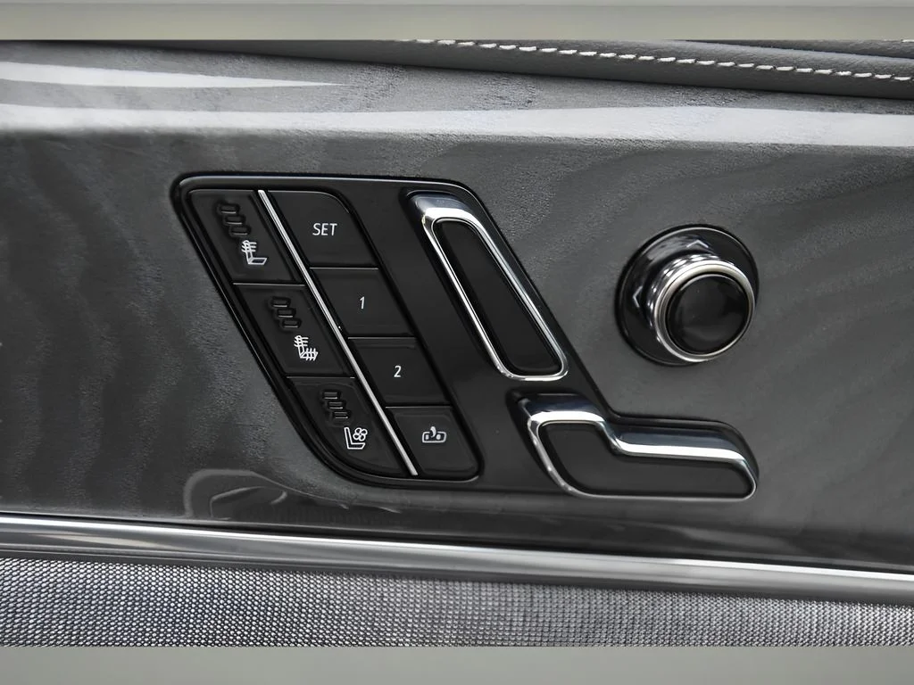 2025 Cadillac Escalade IQ Luxury 1 - Photo 28