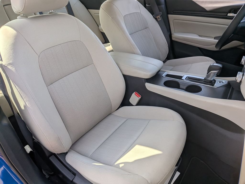 Used 2025 Blue Nissan 2.5 SV image 33
