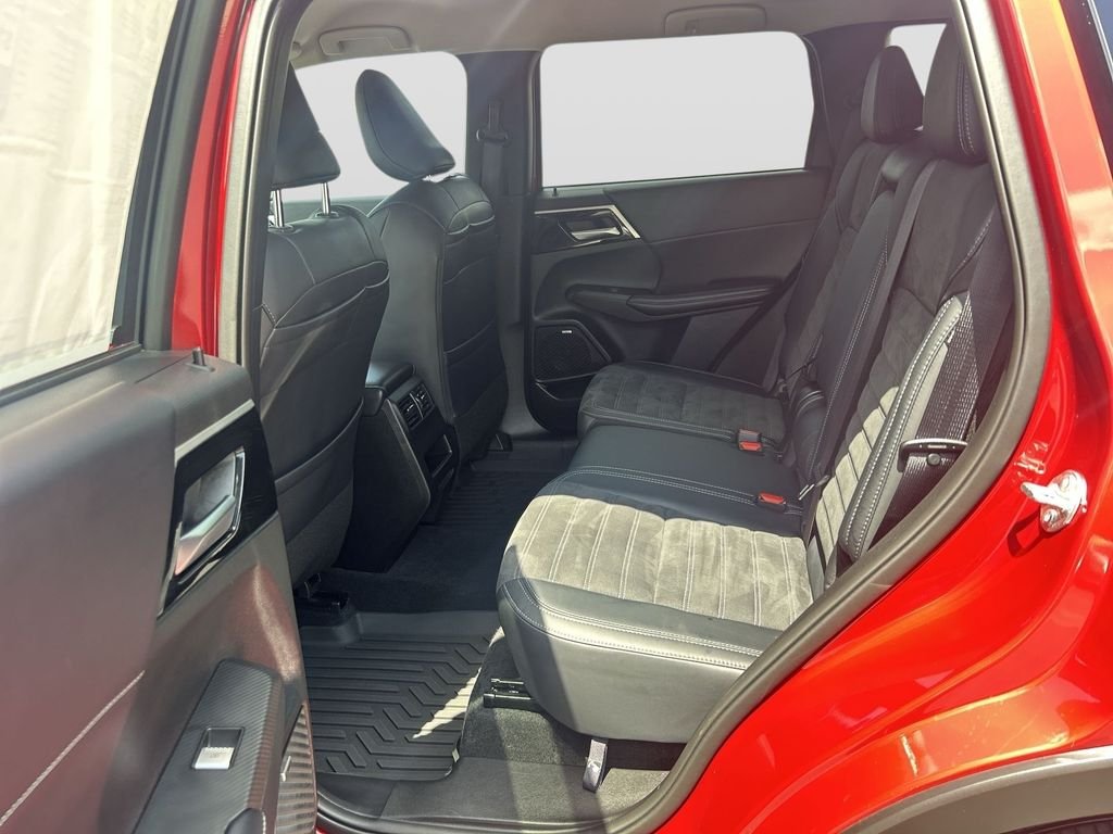 2026 Mitsubishi Outlander SE - Photo 16