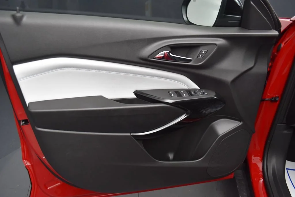 2026 Chevrolet Trax LT - Photo 16